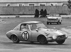 AJ - Toyota Sports800